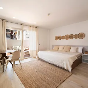 Centric Aparthotel Castelldefels